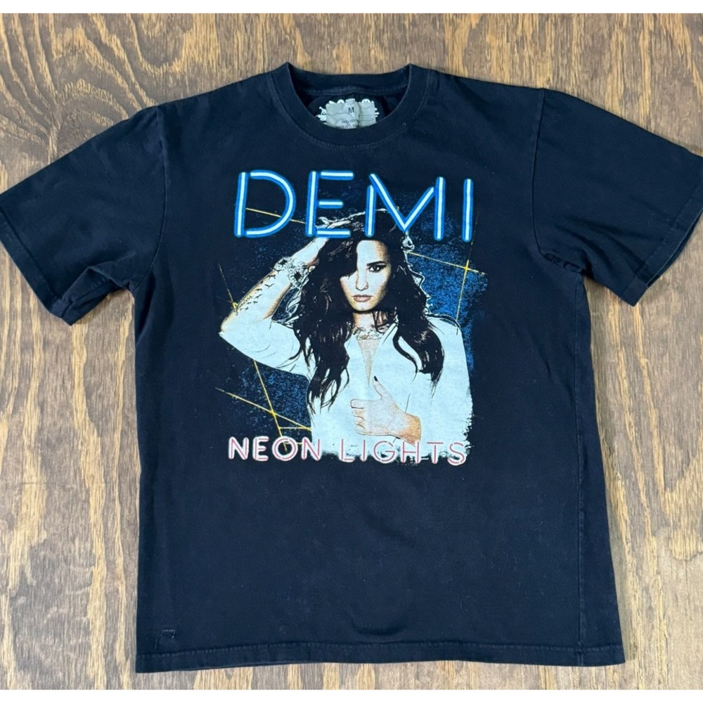 Demi‎ Lovato Neon Lights Tour 2014 Black Graphic Tee
